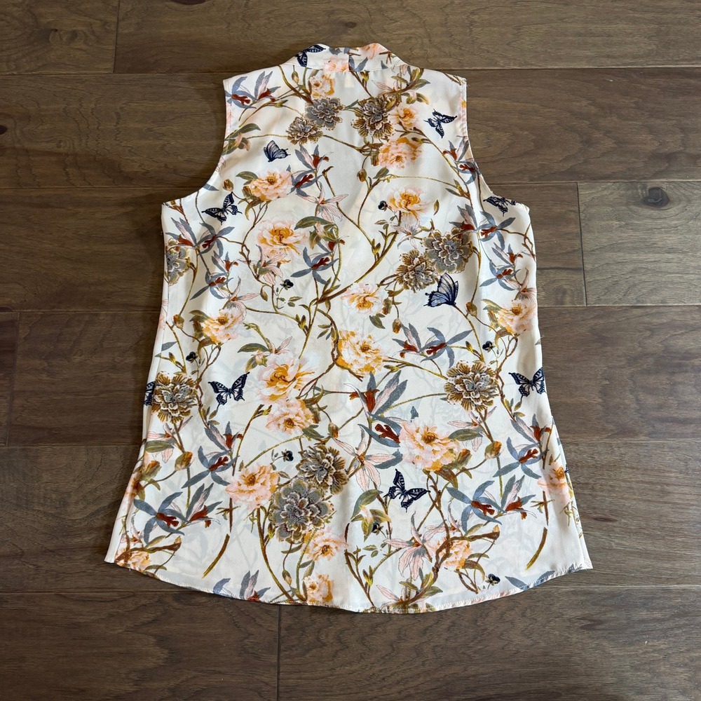 Rose + Olive Women Cream Floral Butterfly Sleeveless V-Neck Blouse Small - Picture 4 of 6
